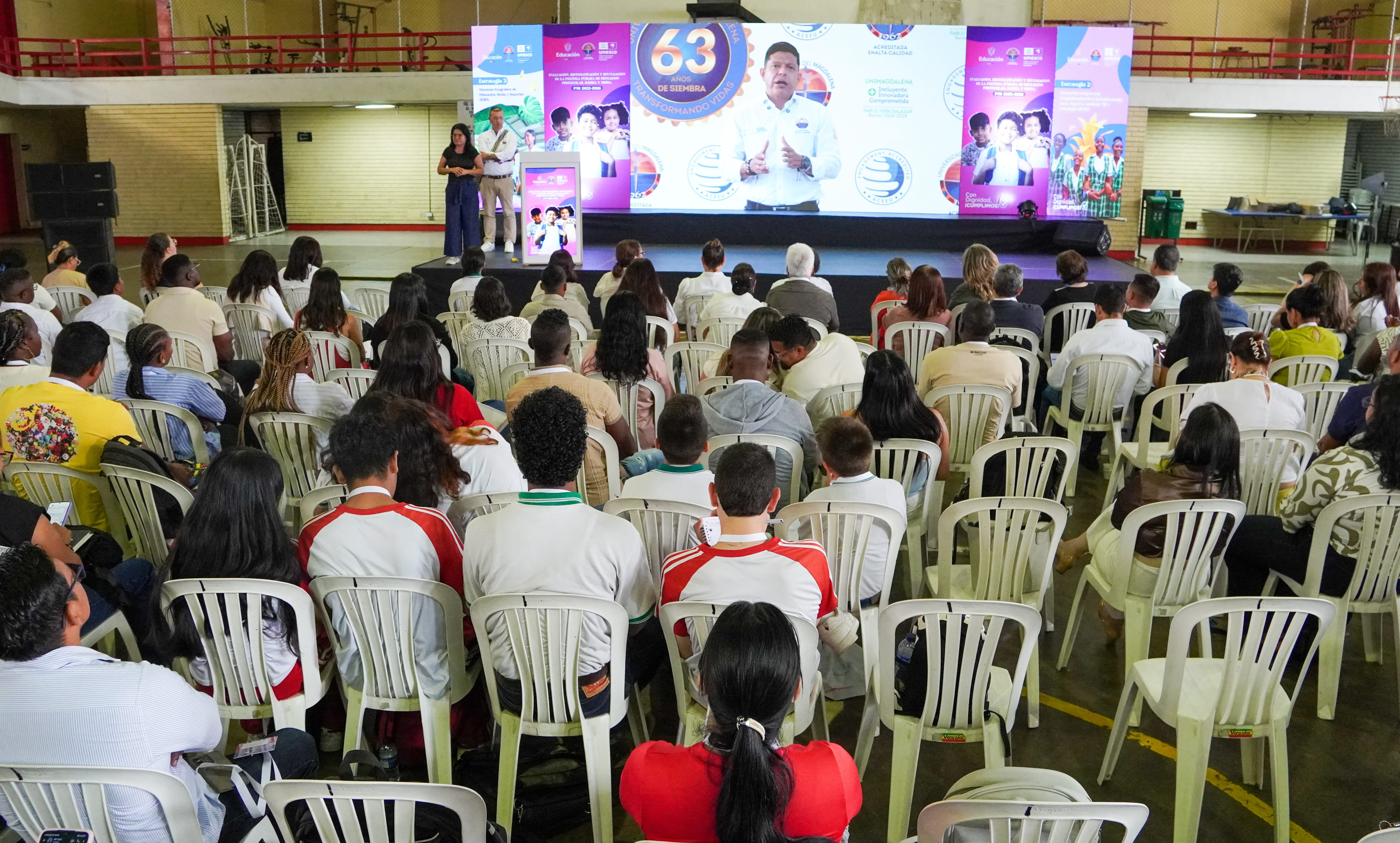 Cali reúne voces del suroccidente colombiano para fortalecer la evaluación de la política pública de educación